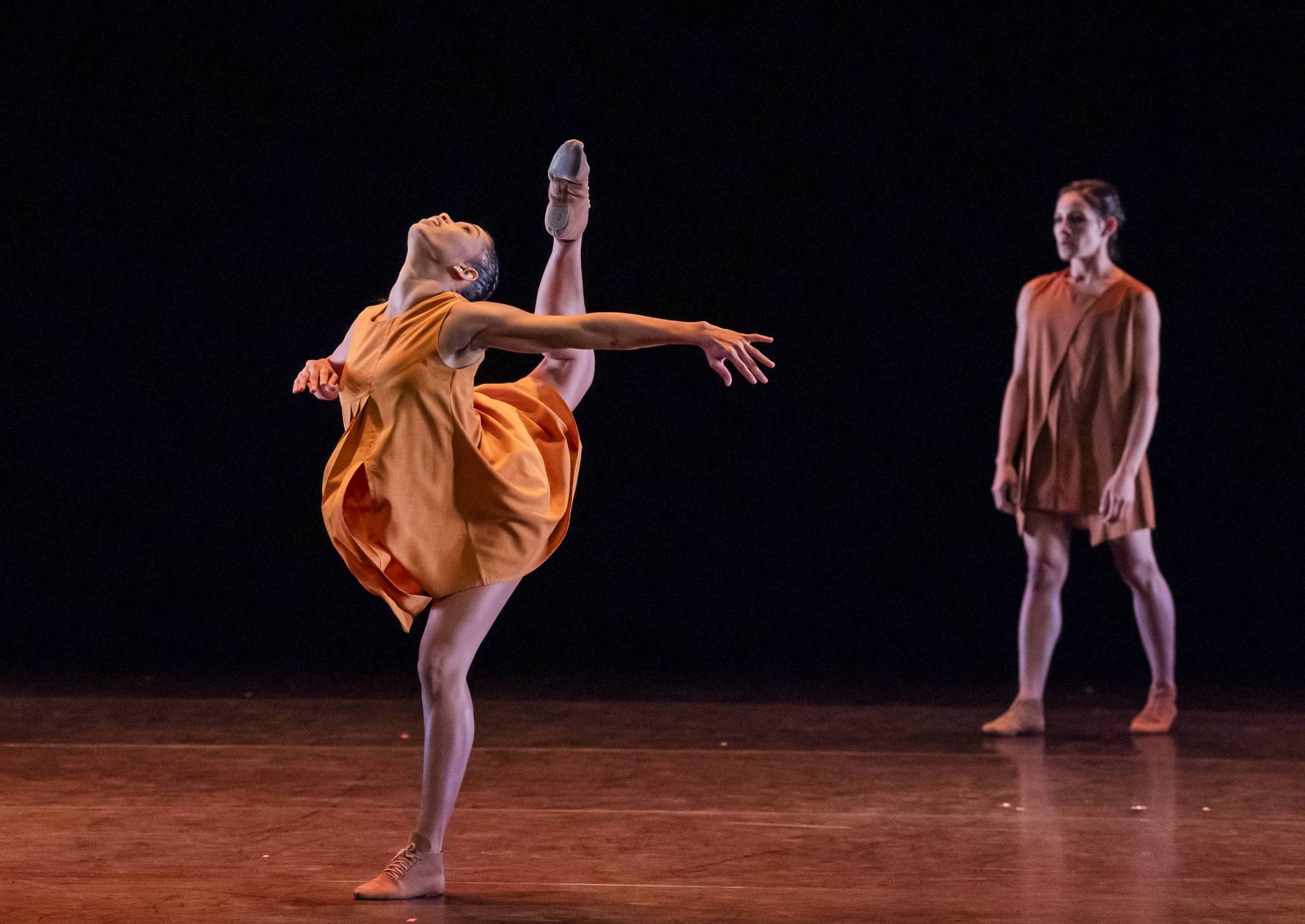 Sao-Paulo-Dance-Company-photo-Tristram-Kenton-1166-scaled-aspect-ratio-2560-1815